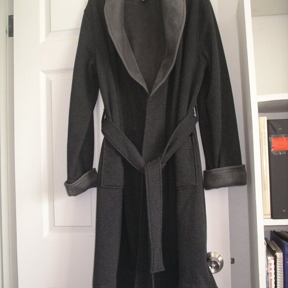 Kirkland Signature Men's plush warm gray velour calf length robe size XL - Picture 10 of 11
